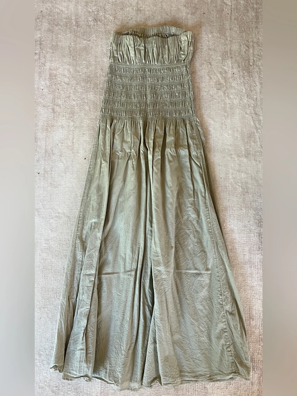 Abercrombie & Fitch smocked waist